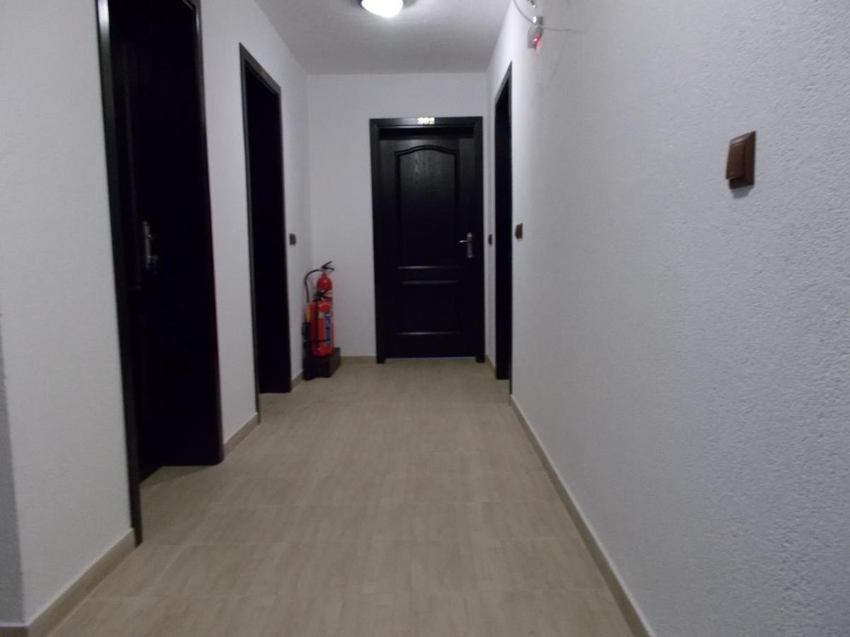 Апартхотел "Старият Град" В Етнографски Комплекс Zlatograd Bagian luar foto
